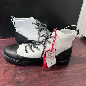 Hunter Target Kids Size 5 Unisex White And Black Shoes Rubber Canvas Hightop NWT